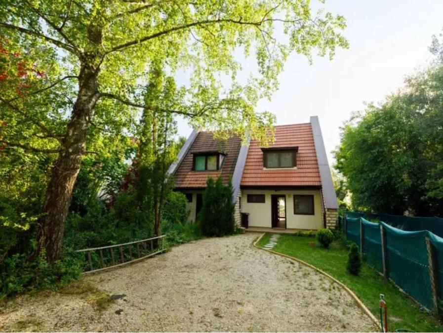 Green Lake House - Private Beach At Balaton Balatonakarattya Bagian luar foto